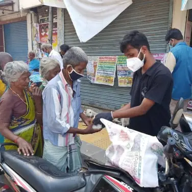 AGni Siragugal - Food For Poor